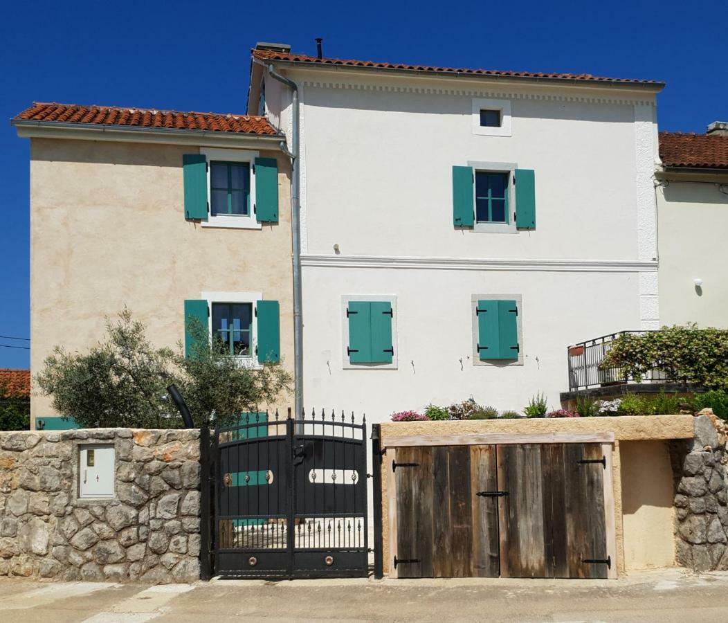 Holiday Home Olea Malinska Esterno foto